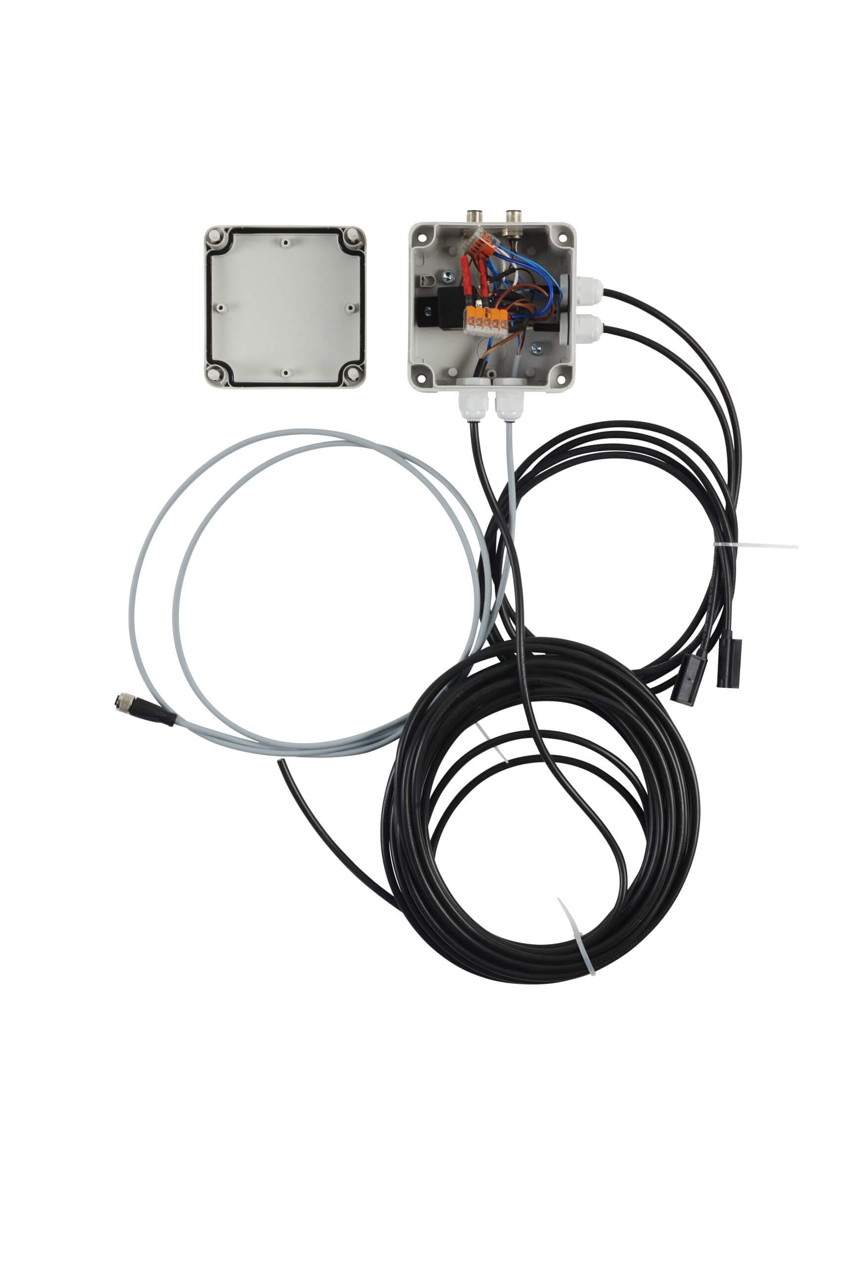 Electrical box for heavy-duty applications Electrical box for heavy-duty applications