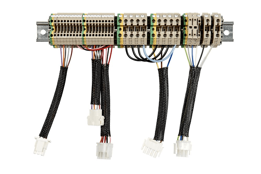 Electrical terminal block for airport applications Electrical terminal block for airport applications